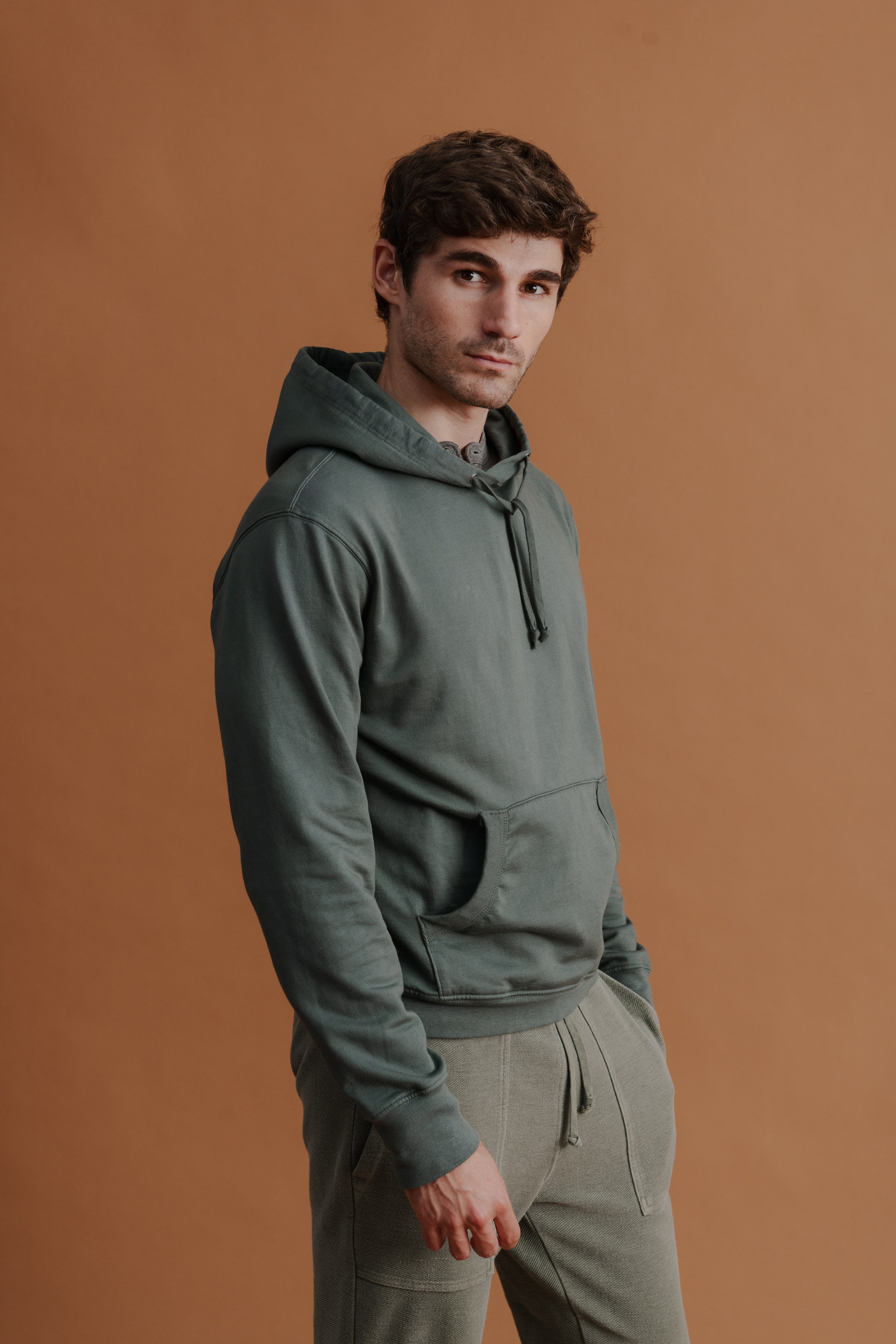 L/S Pullover Hooded Sweatshirt